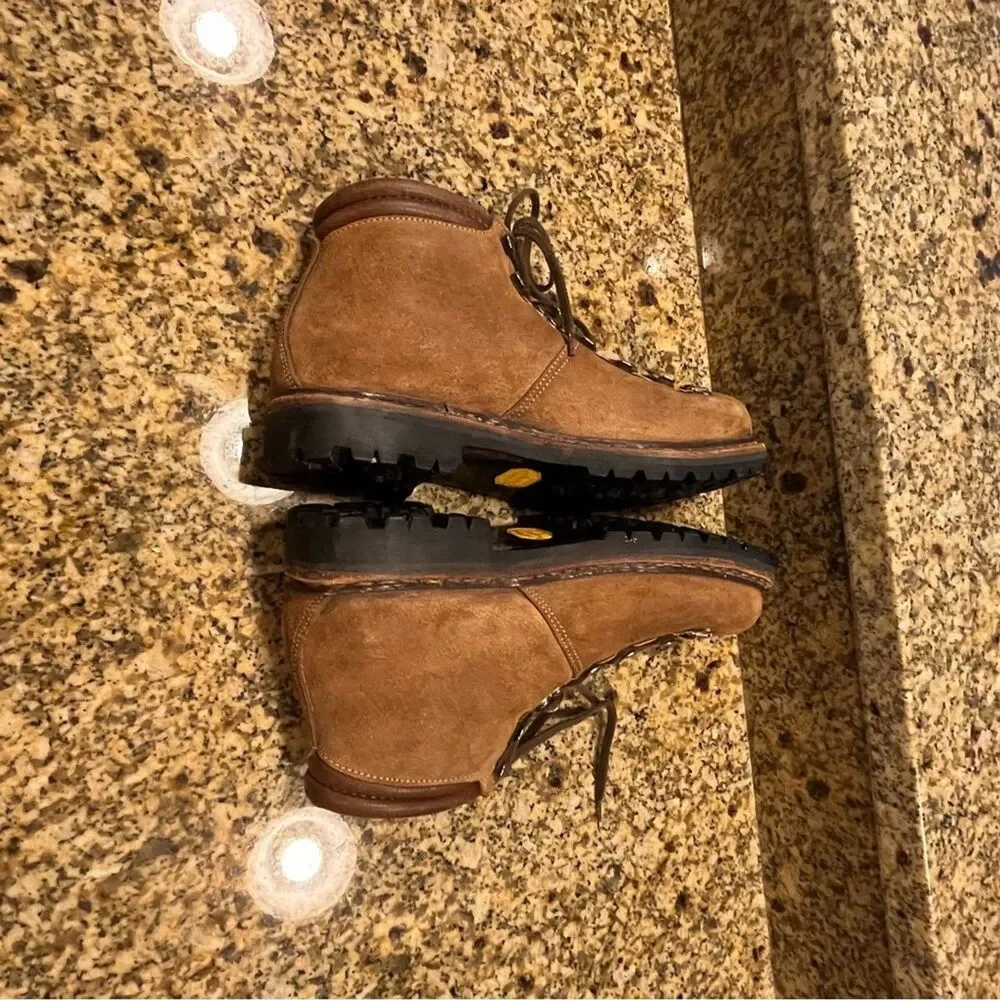 Vintage LOWA Mountaineering Hiking Boot Tan Suede Unbroken In Mens 8 Wmns 9.5?